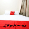 Отель RedDoorz @ Jalan Setiabudi Semarang, фото 17