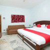 Отель OYO 26453 Raja, фото 11