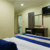 Отель OYO Rooms Imbi Monorail, фото 1