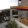Отель Holiday Home With Outdoor Hot Tub, Near the Sea, фото 1