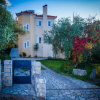 Отель Verga Majestic Sunsets - Villa Close to the Beach, фото 26