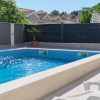 Отель M&M Holiday House with a Pool, фото 18