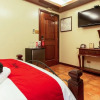 Отель RedDoorz near SM San Lazaro Manila, фото 9