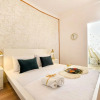 Отель GOLDEN TOUCHES - Elegant - Armeneasca Central Apt, фото 7