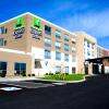 Отель Holiday Inn Express & Suites Oswego, an IHG Hotel, фото 1