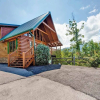Отель Endless View 3 Bedroom Mountain View Home with Hot Tub, фото 1