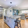 Отель Chic Bentonville Home ~ 1 Mi From Downtown!, фото 11