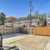 Отель Chic Townhome w/ Deck: 6 Mi to Dtwn Baltimore, фото 1
