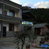 Отель Tiger Leaping Gorge Meet Mid-Levels Homestay, фото 1