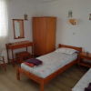 Отель Family run 2 bed Studio Apartment 4, фото 8