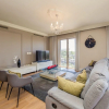 Отель Green Point Apartment Walking Distance to Stadium 407 Royal, фото 4