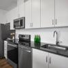 Отель Stylish 3Br + Study Condo - Oakville, фото 2