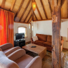 Отель Detached rural house with garden in Pingjum, Friesland, фото 2