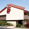 Отель Red Roof Inn Detroit - Farmington Hills, фото 1