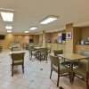 Отель La Quinta Inn Tampa Near Busch Gardens, фото 10