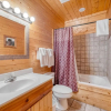 Отель Brookshore by Avantstay Relaxing Backyard Creek, 10mins From Pigeon Forge, фото 12