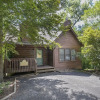 Отель Morning Mist by Heritage Cabin Rental, фото 1