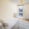 Отель Spacious 3bed2bath W/Balcony in Battersea, фото 4