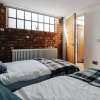 Отель Classic Industrial House w/ Free Parking+spa Bath, фото 12