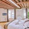 Отель B 364 - Deluxe apartment in the heart of  Notre Dame, фото 9