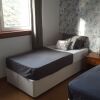 Отель Dragon - Kennedy Apartment 1 Bedroom Home в Глазго