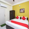 Отель OYO 12127 Radhika Palace, фото 2