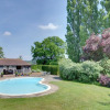 Отель Vintage Holiday Home in Leigh With Swimming Pool, фото 14