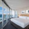 Отель Hilton Surfers Paradise Hotel & Residences., фото 3