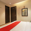 Отель OYO 49069 A Suites, фото 5