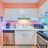 Отель Surfside Beach Condo: Ocean View + Shared Pool!, фото 12