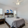 Отель Perfect Chandler Large Condo! 2 Master Suites! Close to Everything! 30 Night Minimum Stay! by RedAwn, фото 6