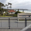 Отель Mollymook Luxury Beachfront Apartment 3, фото 15