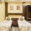 Отель OYO 10225 Hotel Sree Chandana, фото 1