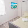 Отель Modern 2BR APT Pool 6Min Walk Miami Beach Kitchen 21, фото 4