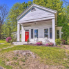 Отель Eclectic Troy Home w/ Hot Tub - Pet Friendly!, фото 17