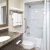 Отель Holiday Inn Express and Suites Kincardine, фото 9