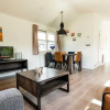 Отель Comfortable Chalet With Dishwasher in Noordwijk, фото 35