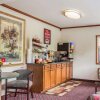 Отель Econo Lodge Fort Jackson, фото 13