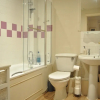 Отель Bright 2 Bedroom Apartment With Balcony, фото 15