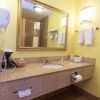 Отель Home Town Inn Ringgold, фото 35