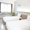 Отель Airy Sukolilo Medokan Semampir Indah 25 Surabaya, фото 6