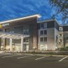 Отель La Quinta Inn & Suites by Wyndham Myrtle Beach - N Kings Hwy, фото 1