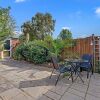 Отель Heathrow Living St Annes Svcs Hse 5 BDRM, фото 13