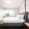 Отель Modern 1BR condo with great view Free parking, фото 2