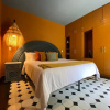 Отель Vibrant 3Bed Villa - A Deco Retreat, фото 13
