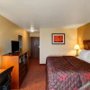 Отель Rodeway Inn & Suites, фото 3