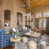 Отель Highline by Avantstay Breathtaking Mountain Home w/ Hot Tub & Views, фото 14