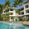 Отель Mandalay Luxury Beachfront Apartments, фото 11