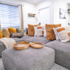 Отель Good Vibes Oasis- Cozy Townhome With Parking, фото 2