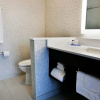 Отель Holiday Inn Express & Suites Jersey City - Holland Tunnel, an IHG Hotel, фото 10